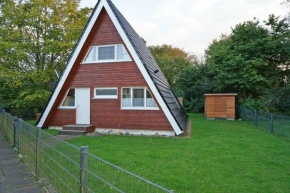 Zeltdachhaus mit moderner Ausstattung, Damp